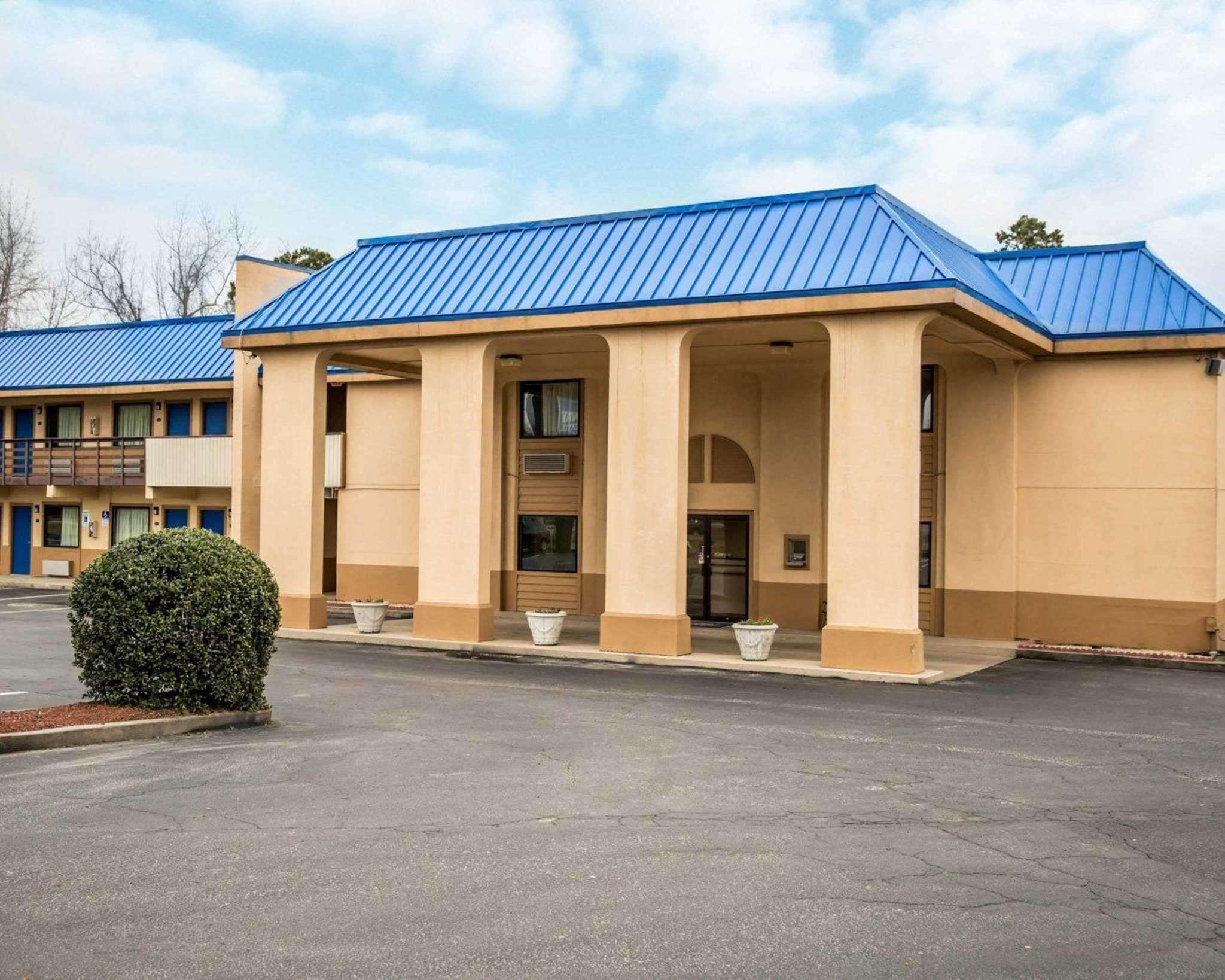 Rodeway Inn & Suites Plymouth Hwy 64 Luaran gambar