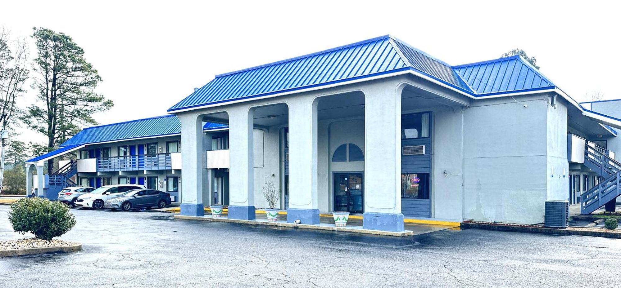 Rodeway Inn & Suites Plymouth Hwy 64 Luaran gambar